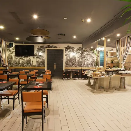 Leonardo Hotel Milan City Center-2